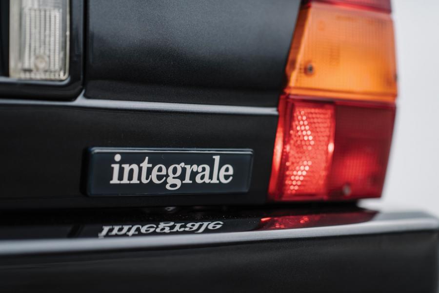 Детали экстерьера Lancia Delta HF Integrale Evoluzione (831) 1992 года  (фото 15 из 37)